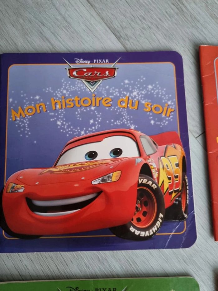 Lot de 4 livres disney - photo numéro 2