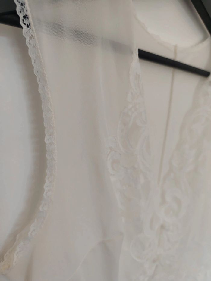 Sous robe en dentelle - photo numéro 3