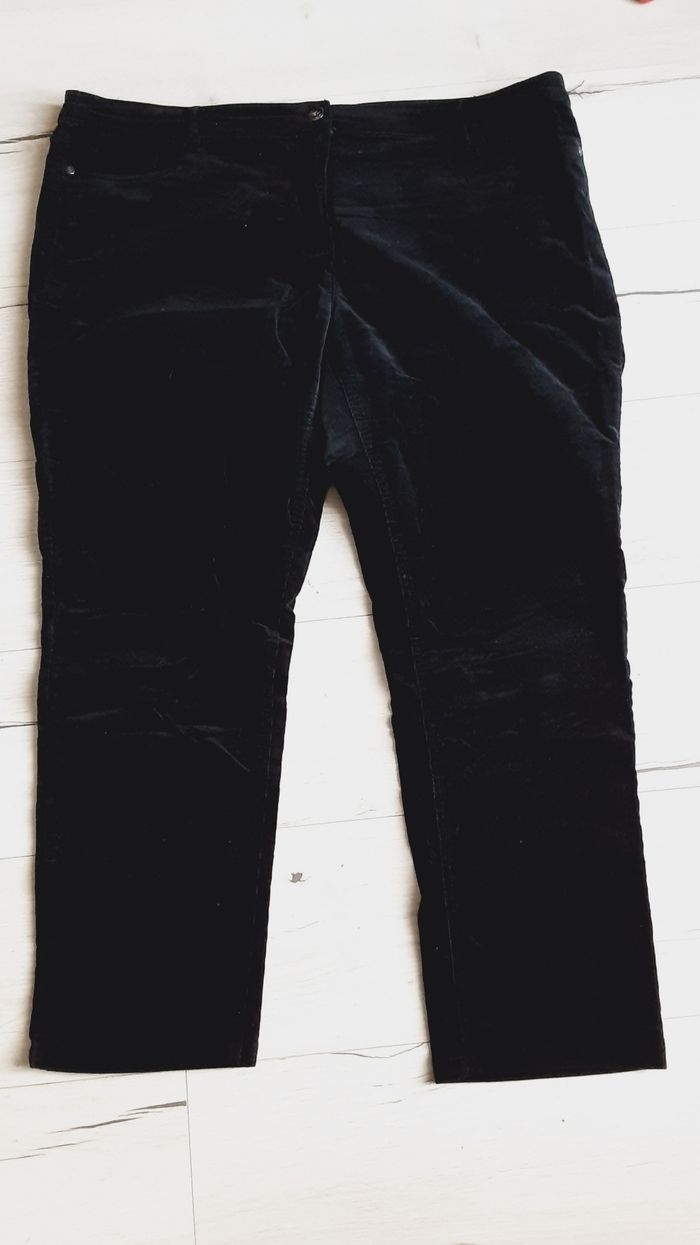 Vêtement femme pantalon velours côtelé noir C&A taille 50 5XL