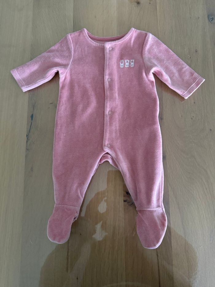 Pyjama 1 mois - photo numéro 4