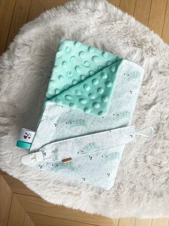 Couverture bébé double motifs lapins 