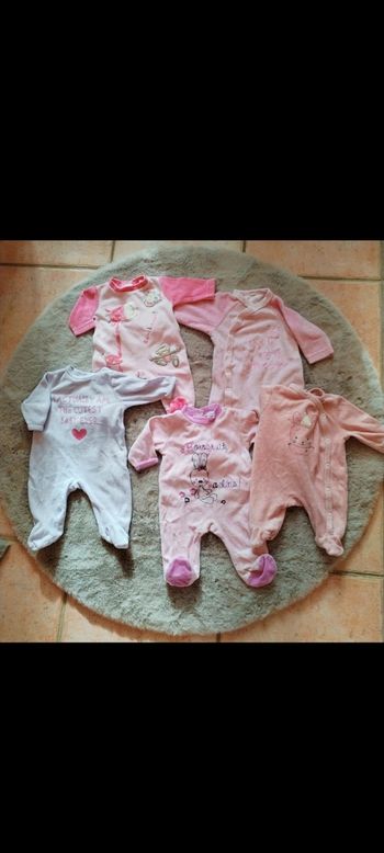 Lot 5 pyjamas chaud fille 0 mois / naissance – très bon état