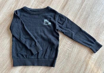 Pull noir