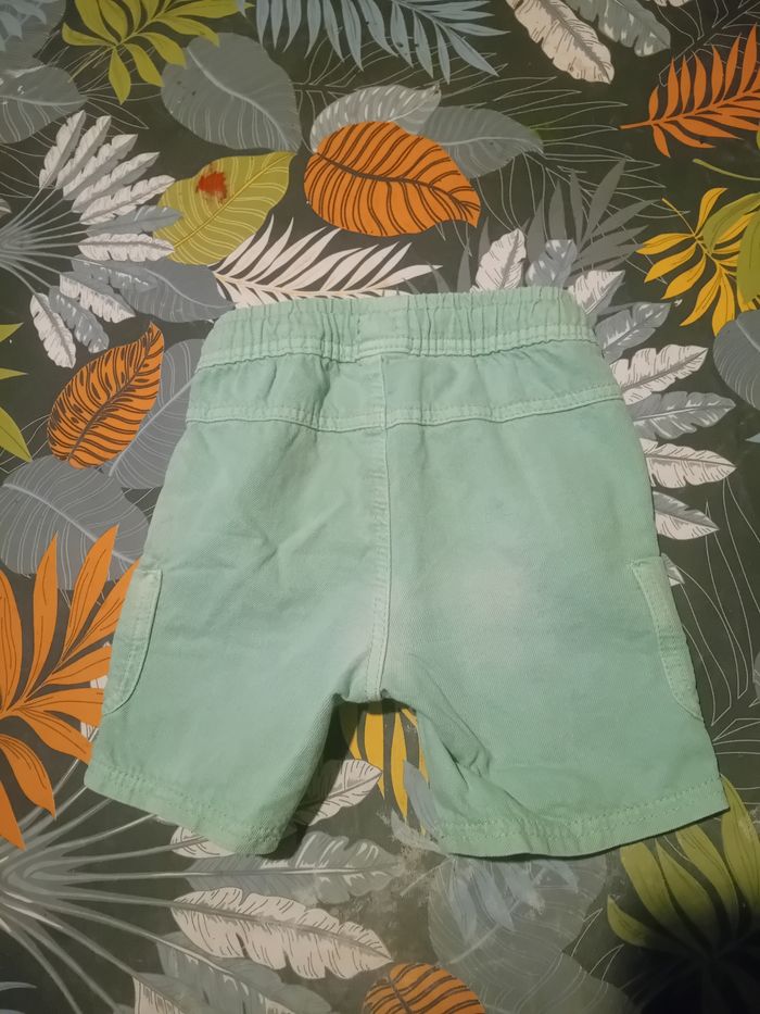 Short vert garçon KIABI - 4 ans - photo numéro 4