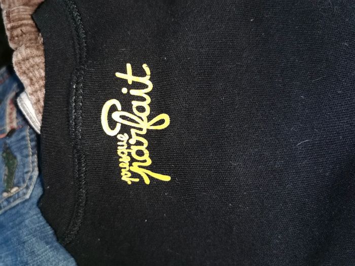 Tee shirt noir et jaune 9mois - photo numéro 2