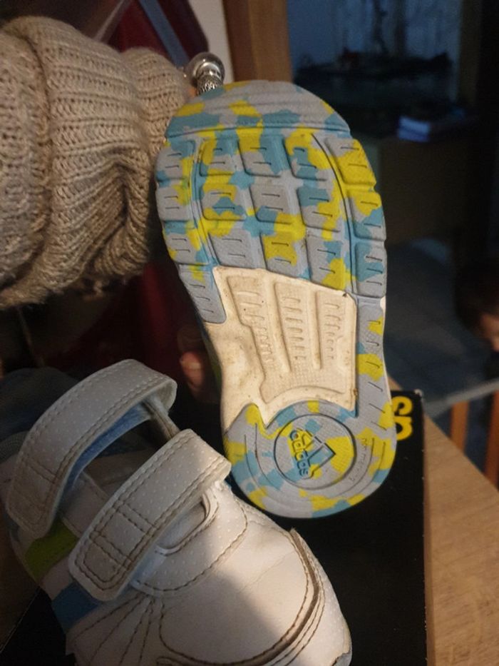 Basket adidas - photo numéro 3