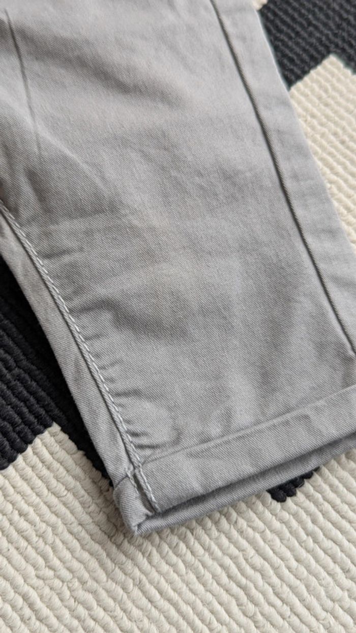 Pantalon gris Kiabi 1 mois - photo numéro 7