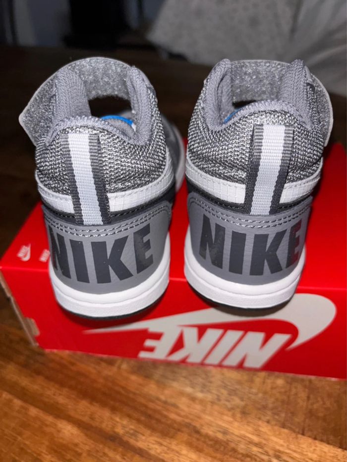 Baskets Nike P.27,5 Neuves unisex - photo numéro 4
