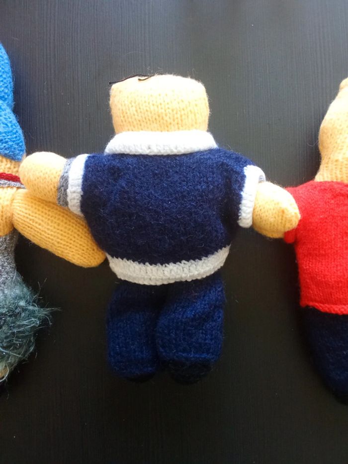 Poupées tricotées faites main inspirées des Simpson - photo numéro 8