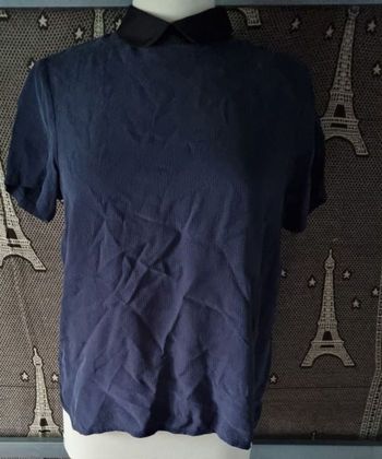 T-shirt marine avec col boutonnée taille M