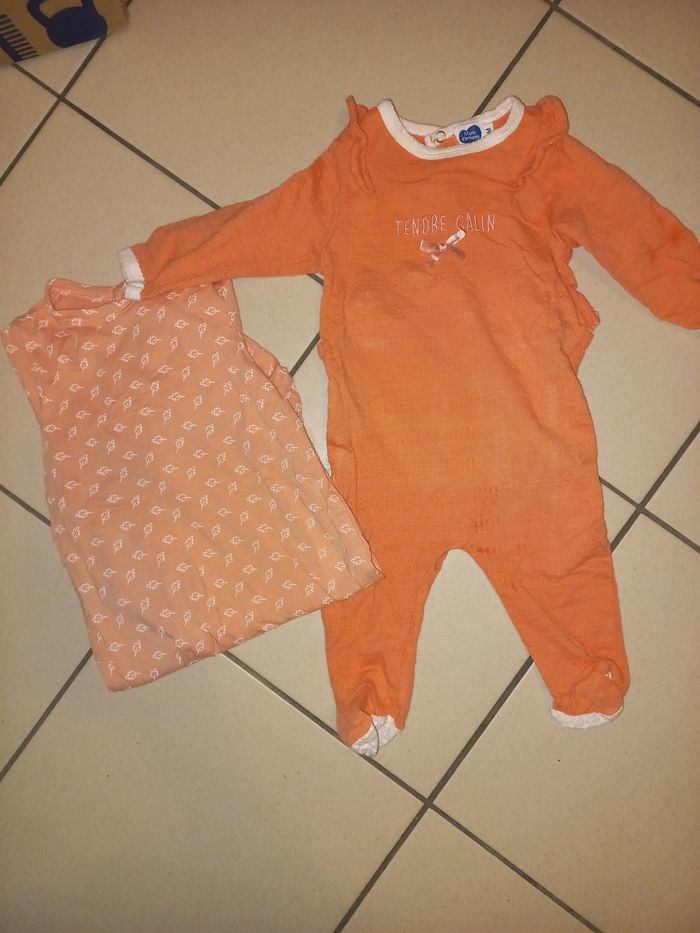 Un lot de pyjama fille 6/9 mois - photo numéro 8