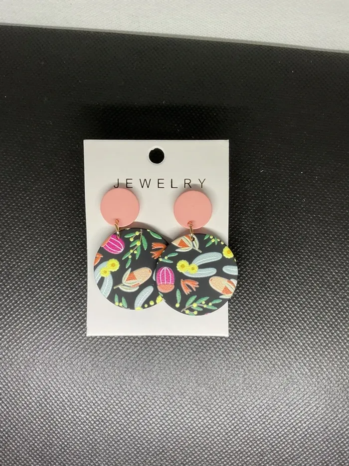 Boucles d’oreilles  n°73 neuve