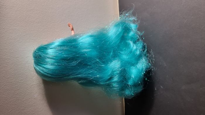 MGA - Poupée Lol Surprise OMG Winter Disco Cosmic Nova - photo numéro 4