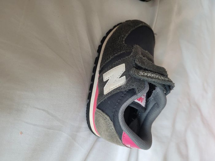 Baskets New Balance 420 pointure 21 - photo numéro 2