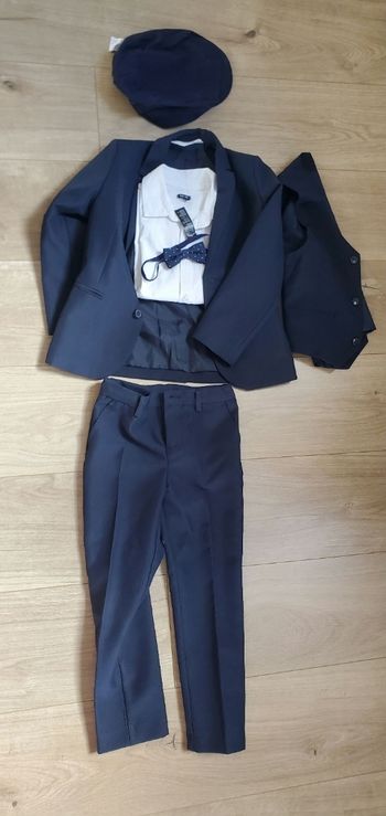 costume cérémonie garçon- bleu marine  5 ans