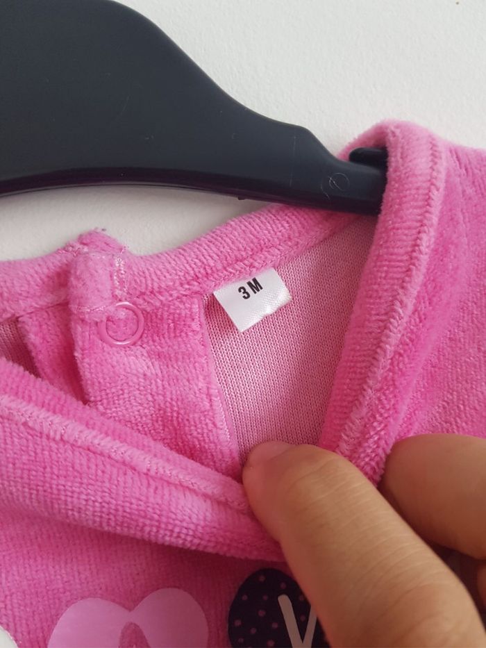 Pyjama en velours taille 3 mois - photo numéro 3