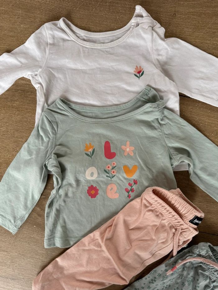 Ensemble pantalon/tshirt - photo numéro 2