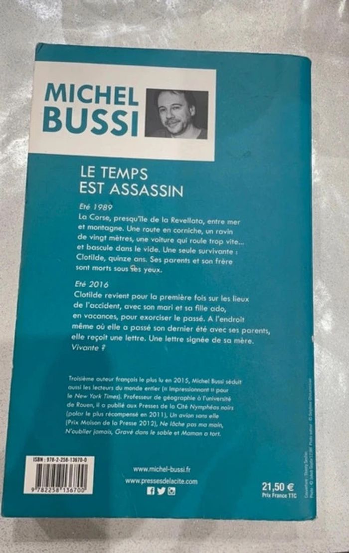 Le temps est assassin de Michel Bussi - photo numéro 2