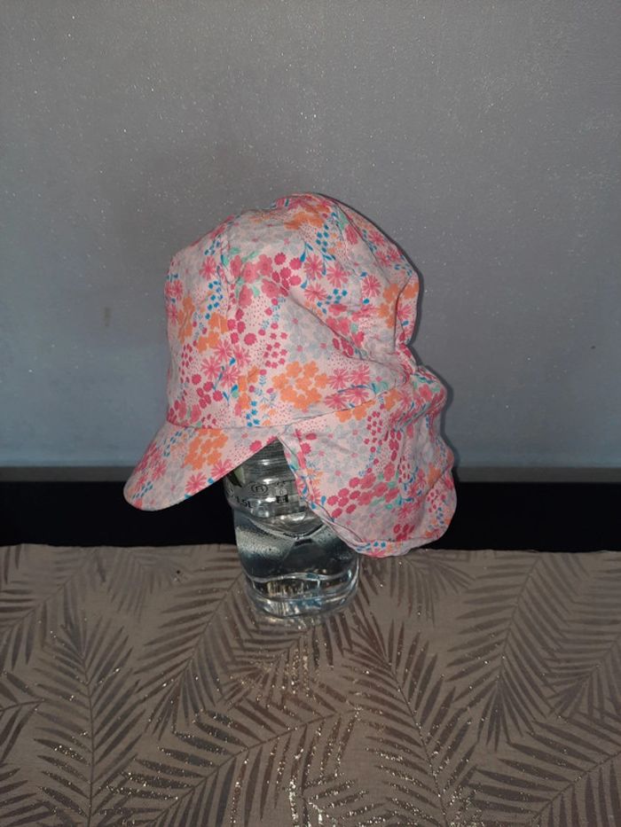 Casquette fille 0 6 mois neuve