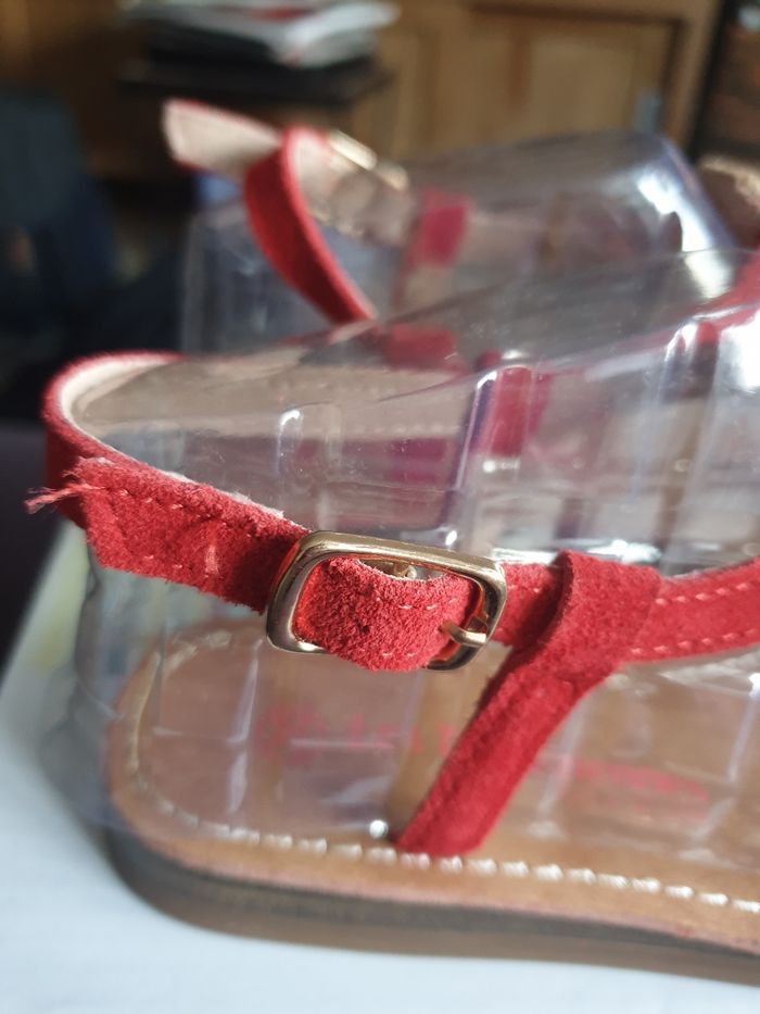 Sandales les Tropéziennes  neuves taille 30 - photo numéro 3