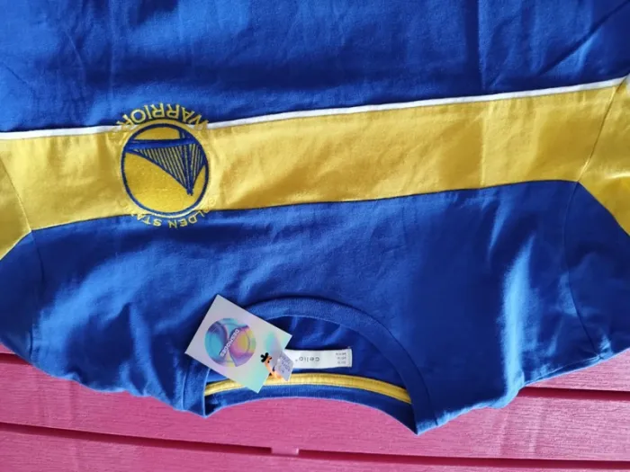 Teeshirt Golden State Warrior bleu et jaune - photo numéro 3