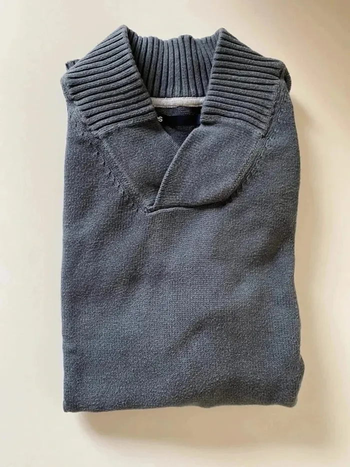 Beau pull homme Jules taille S col V gris foncé bleuté
