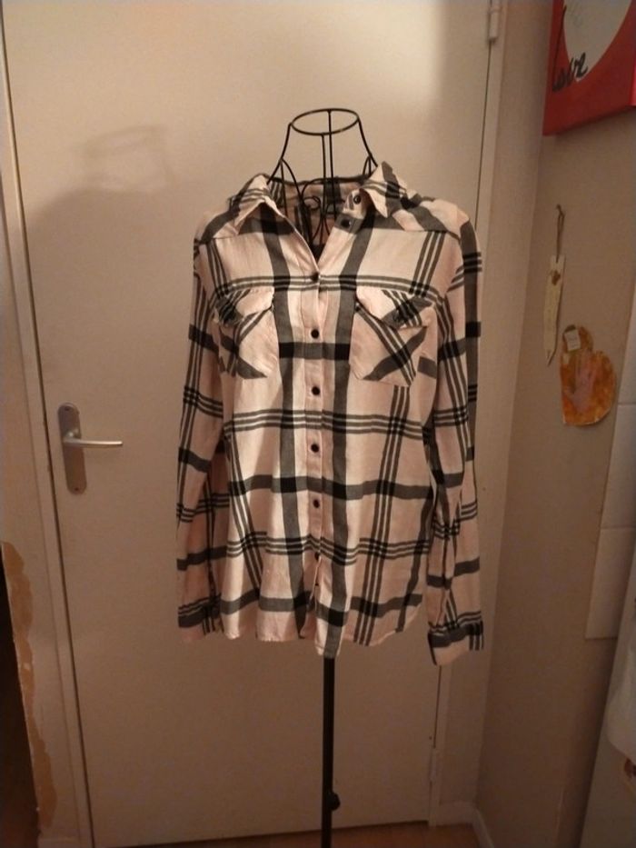 Jolie chemise à carreaux peu porté - photo numéro 5