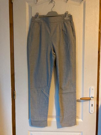 Pantalon chino gris