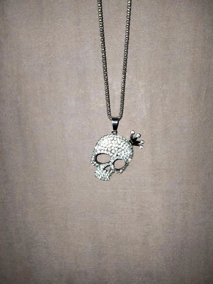 Collier à strass tête de mort