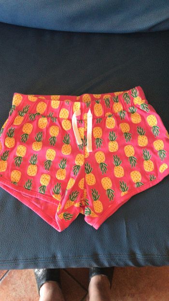 Primark short ananas taille 9/10