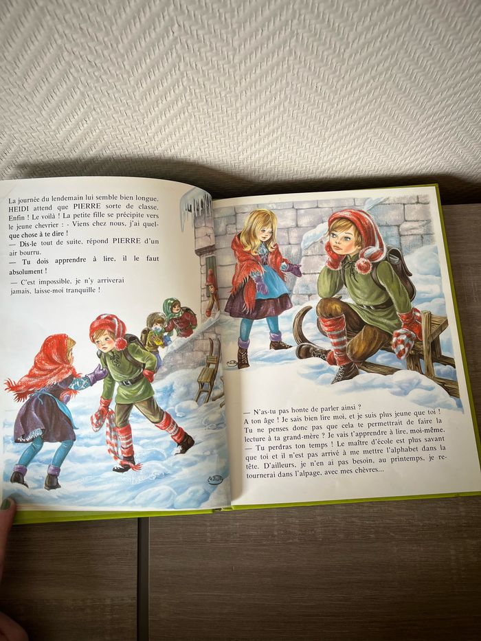 Livre Heidi et Claire au chalet fête Noël - photo numéro 5