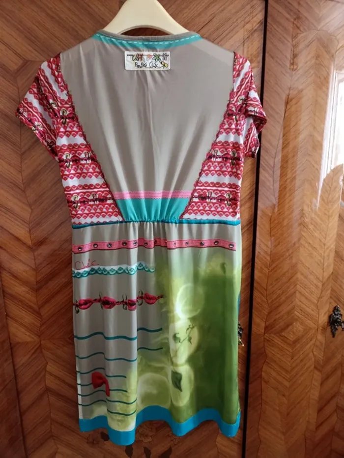 Magnifique robe colorée Poupée Chic-T42 - photo numéro 3