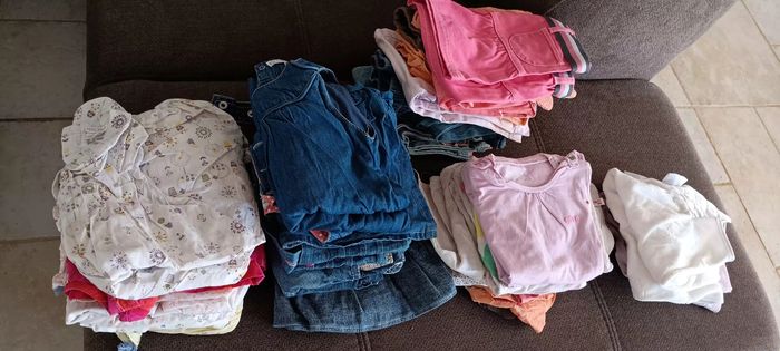 (lot009) Lot 34 vêtements été fille 12 mois - photo numéro 1