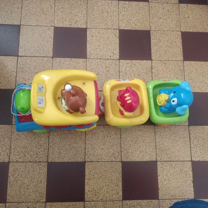 Petit train jouet