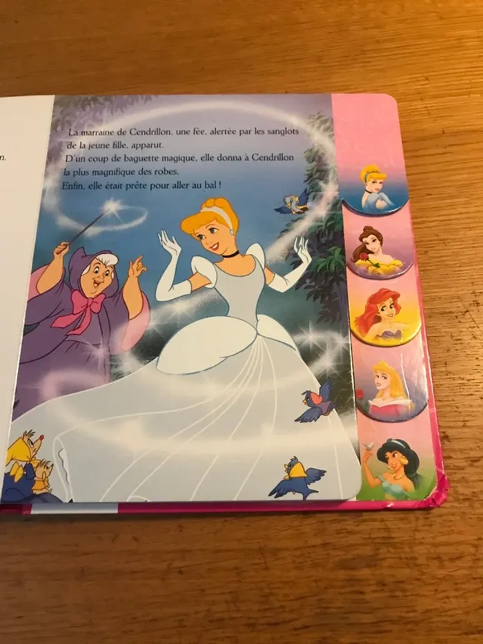 Livre princesses Disney - photo numéro 3