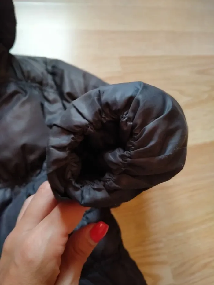 doudoune à capuche noire. ZARA. filles. taille 5 ans - photo numéro 11