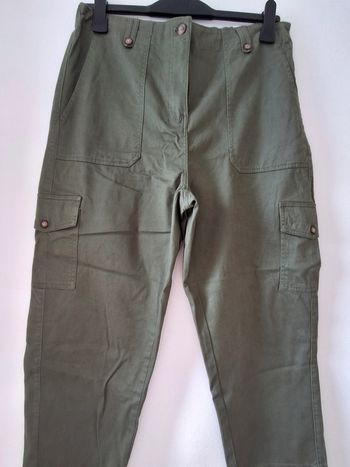 Pantalon type cargo kaki _ taille 44