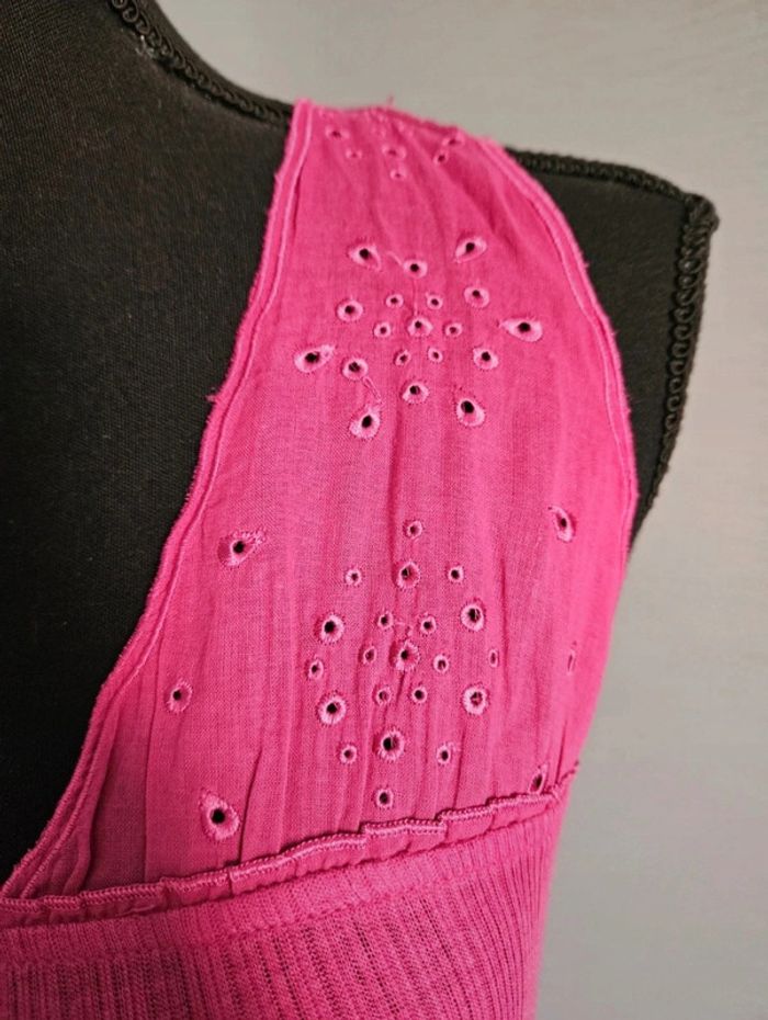 NEUF Top sans manche Chattawak fuschia taille 36 - photo numéro 3