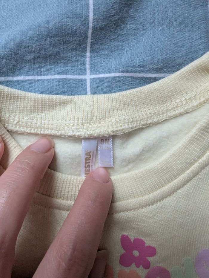 Lot de sweat et t-shirt 9 mois orchestra - photo numéro 4