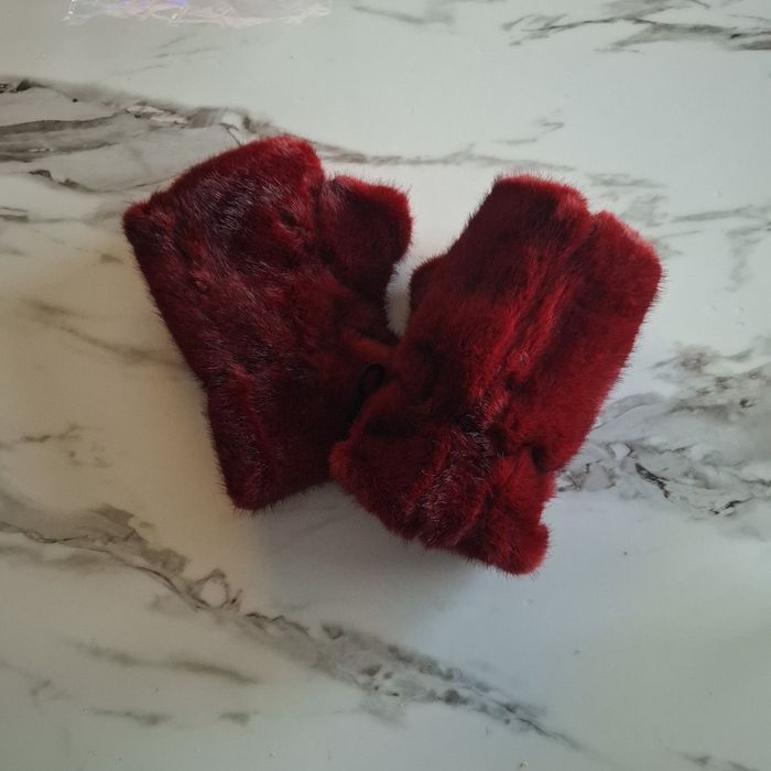 Rouges mitaines - photo numéro 3