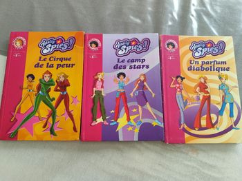 Lot livres totally spies