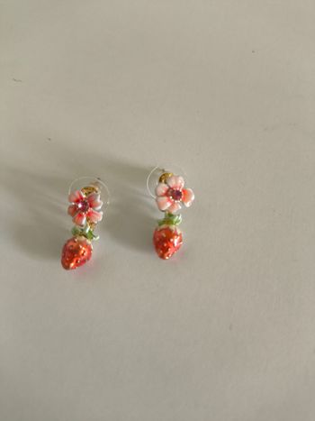 Boucles d'oreilles fraisiers 