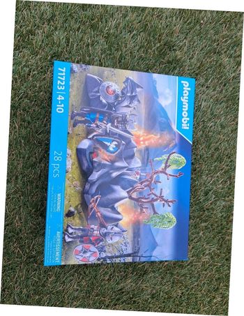 NEUF Playmobil chevalier 71723 non ouvert avec boîte.