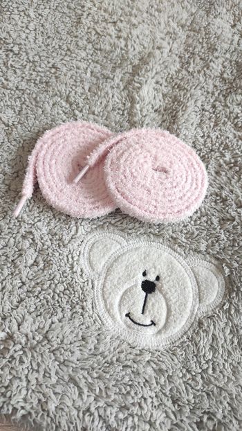 🌸 Lacets fluffy rose – 120 cm (style doux & original)