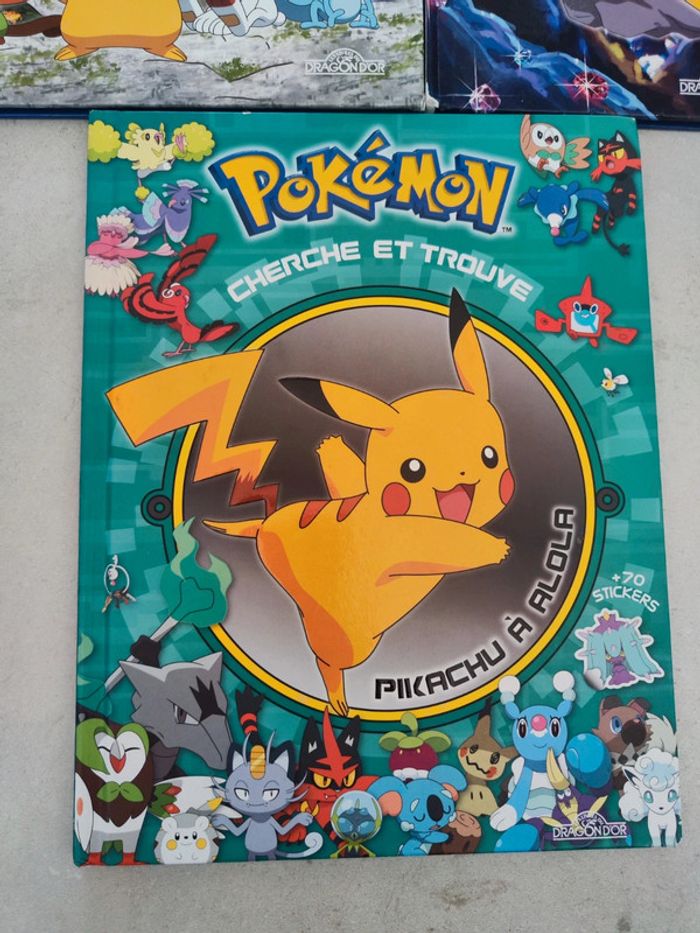 Lot livres pokémon - photo numéro 2