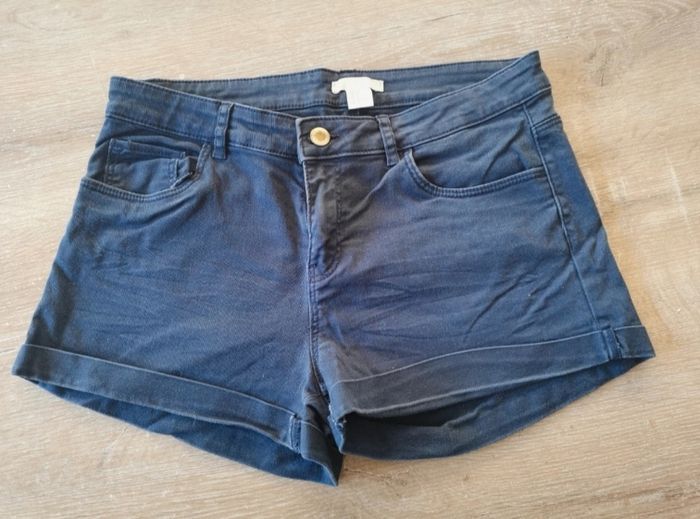 Short bleu taille 38
