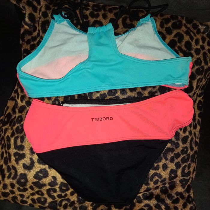 Maillot de bain tricolore 👙 2 pièces Tribord très bon etat 8 ans - photo numéro 2