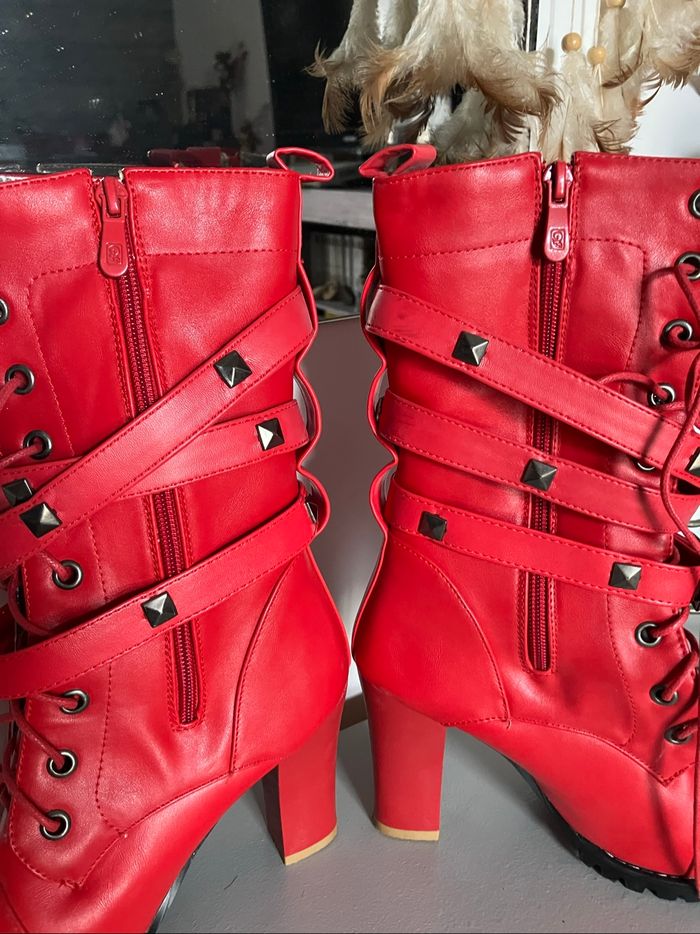 Bottes rock rouges - photo numéro 3