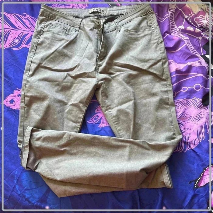 Pantalon taille 44 marque I dodo