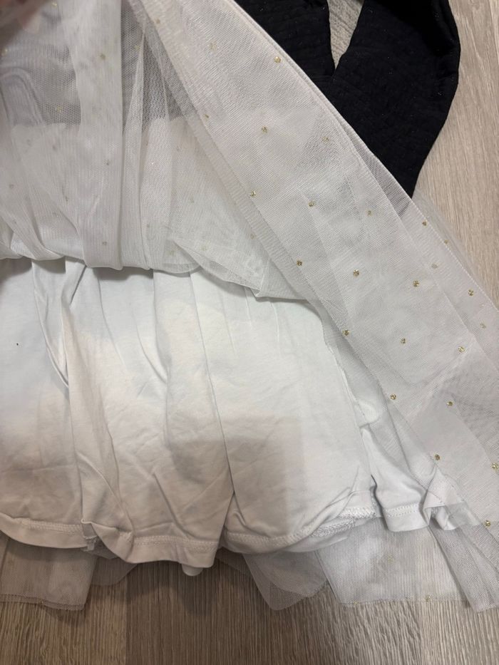 Robe bimatiere 7 ans - photo numéro 3